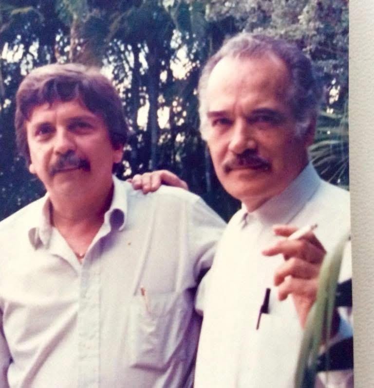 Rafael Vega Jácome con Manuel Mejía Vallejo